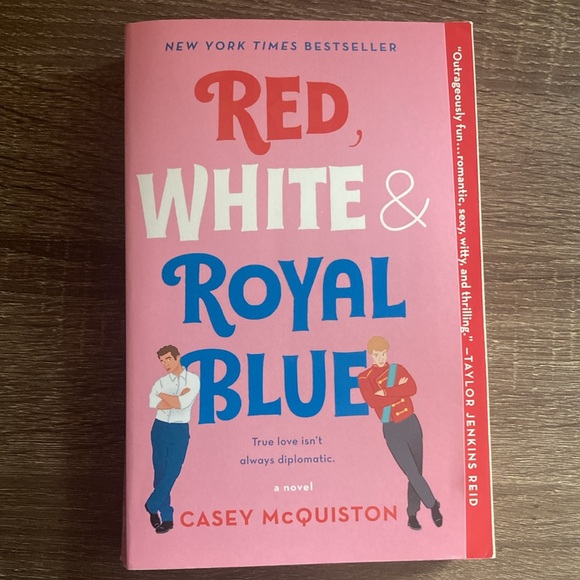 Bundle of 3 Used Books Daisy Jones & The Six, Where the Crawdads Sing,Red White. - Picture 6 of 6